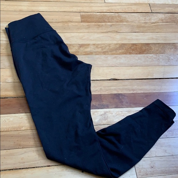 Lululemon Mesh Legging - Picture 2 of 4